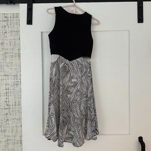 Donna Mizani Cut Out Sides Dress - Black and White - Women's Small